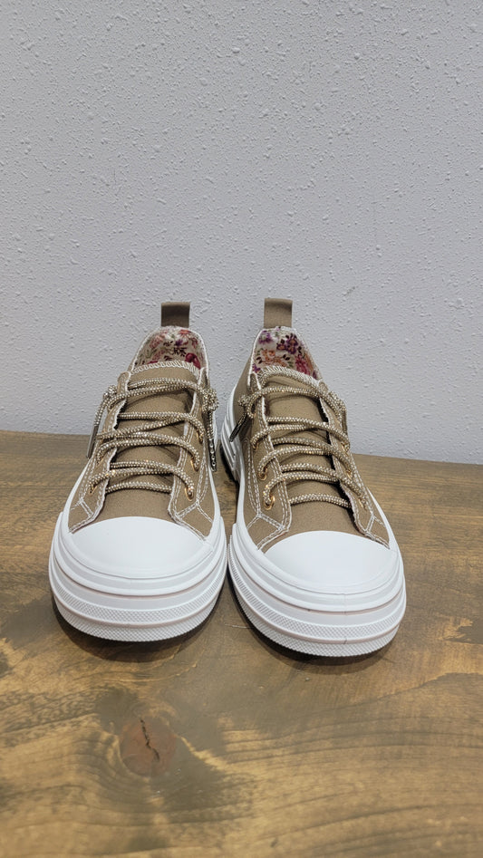 Very G Aman Gold Sneaker - Tan