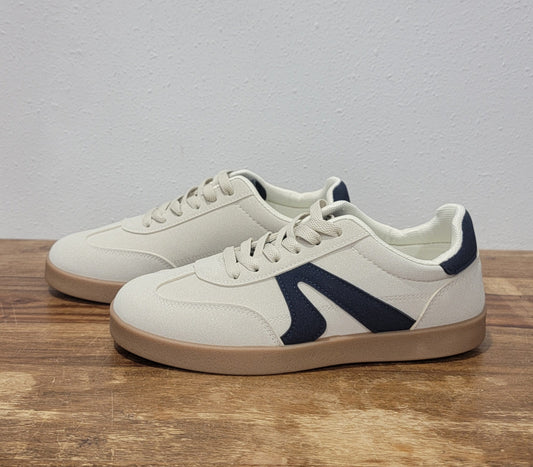Very G Retro Beige Sneaker