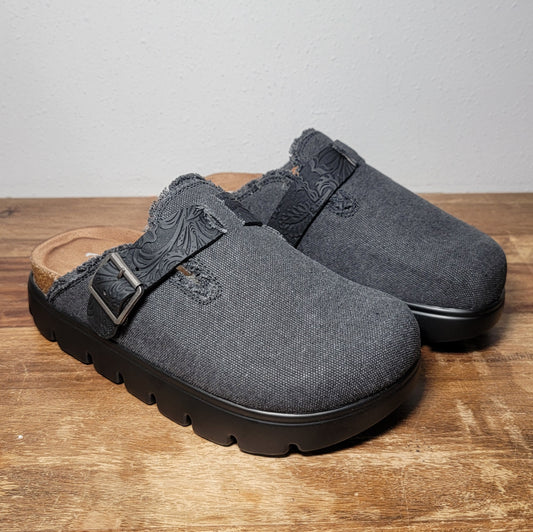 Very G Letty Platform Clog - Black