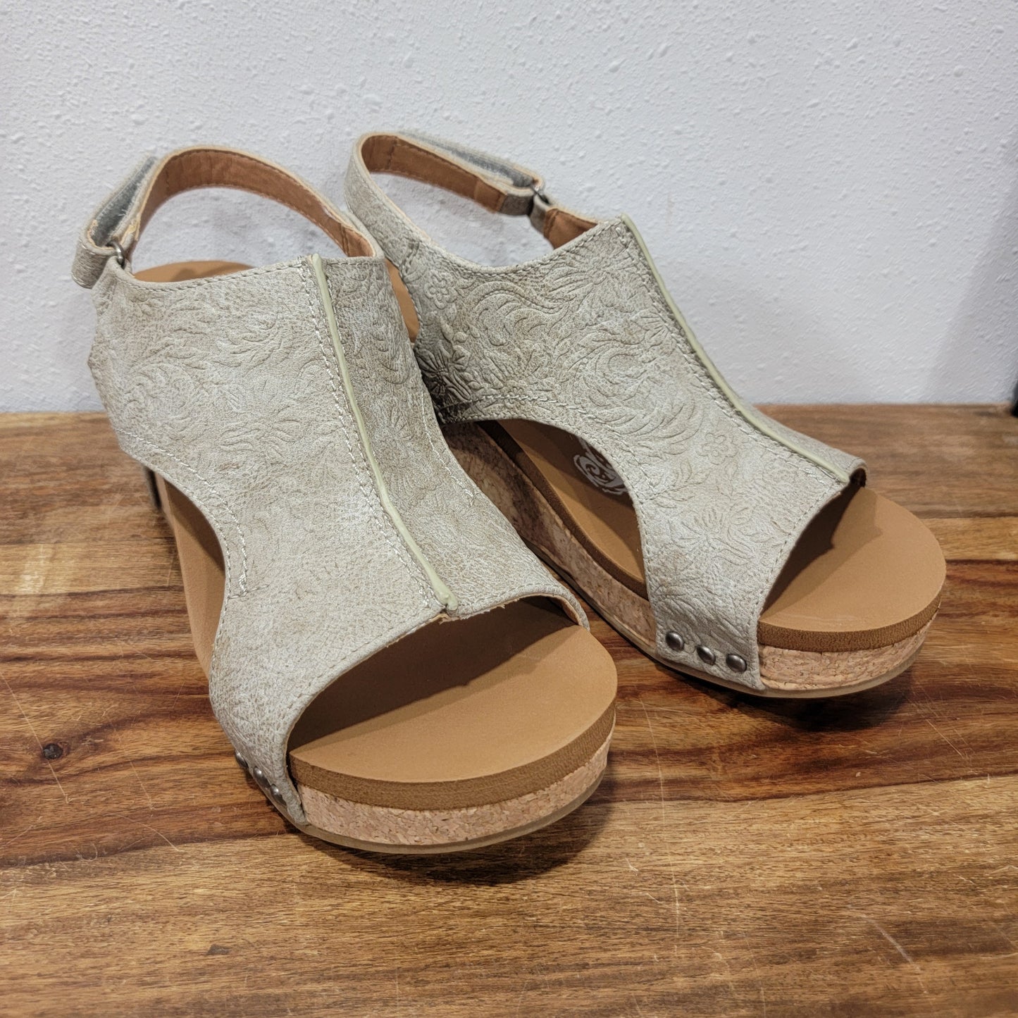 Very G Cream Embossed Emily Wedges