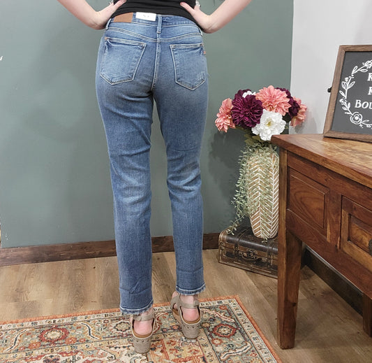 Judy Blue Mid Rise Boyfriend Fit Jean