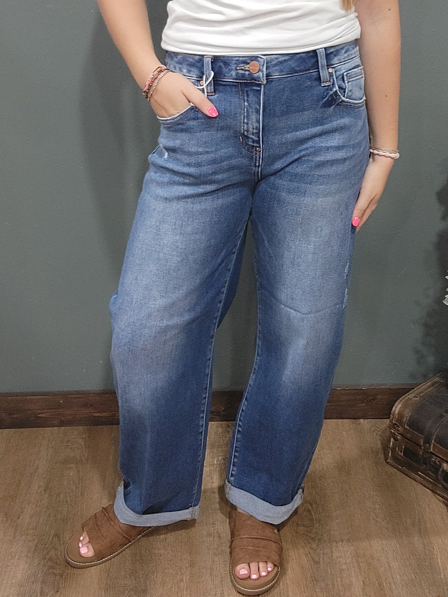 Risen Slouchy Crop Barrel with Cuffed Hem
