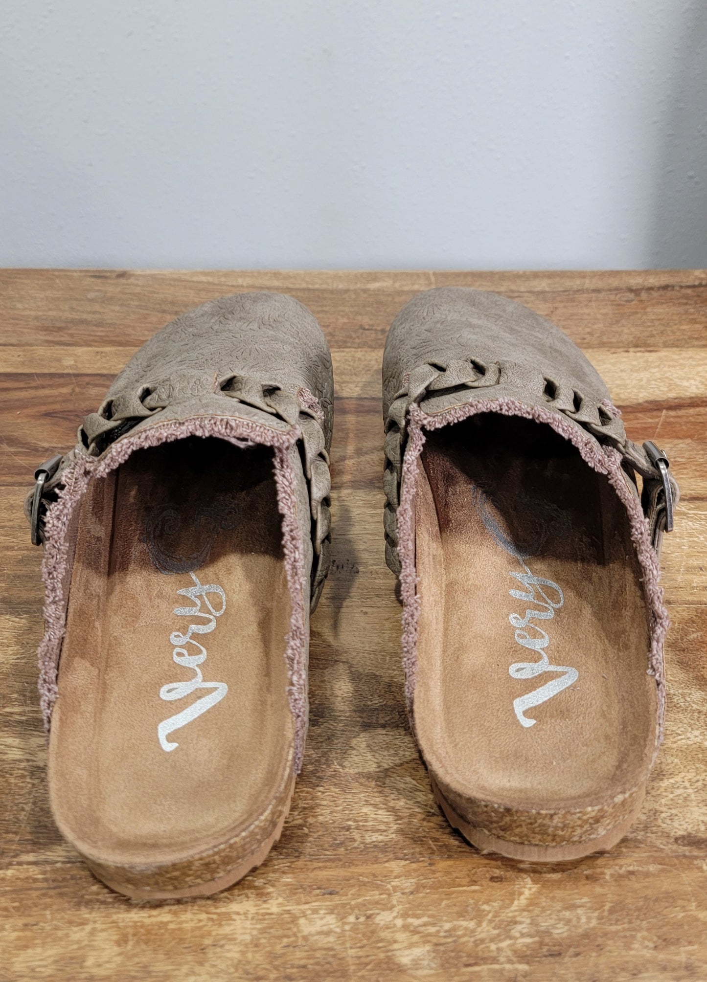 Very G Braided Slip On in Iris Tooled - Taupe