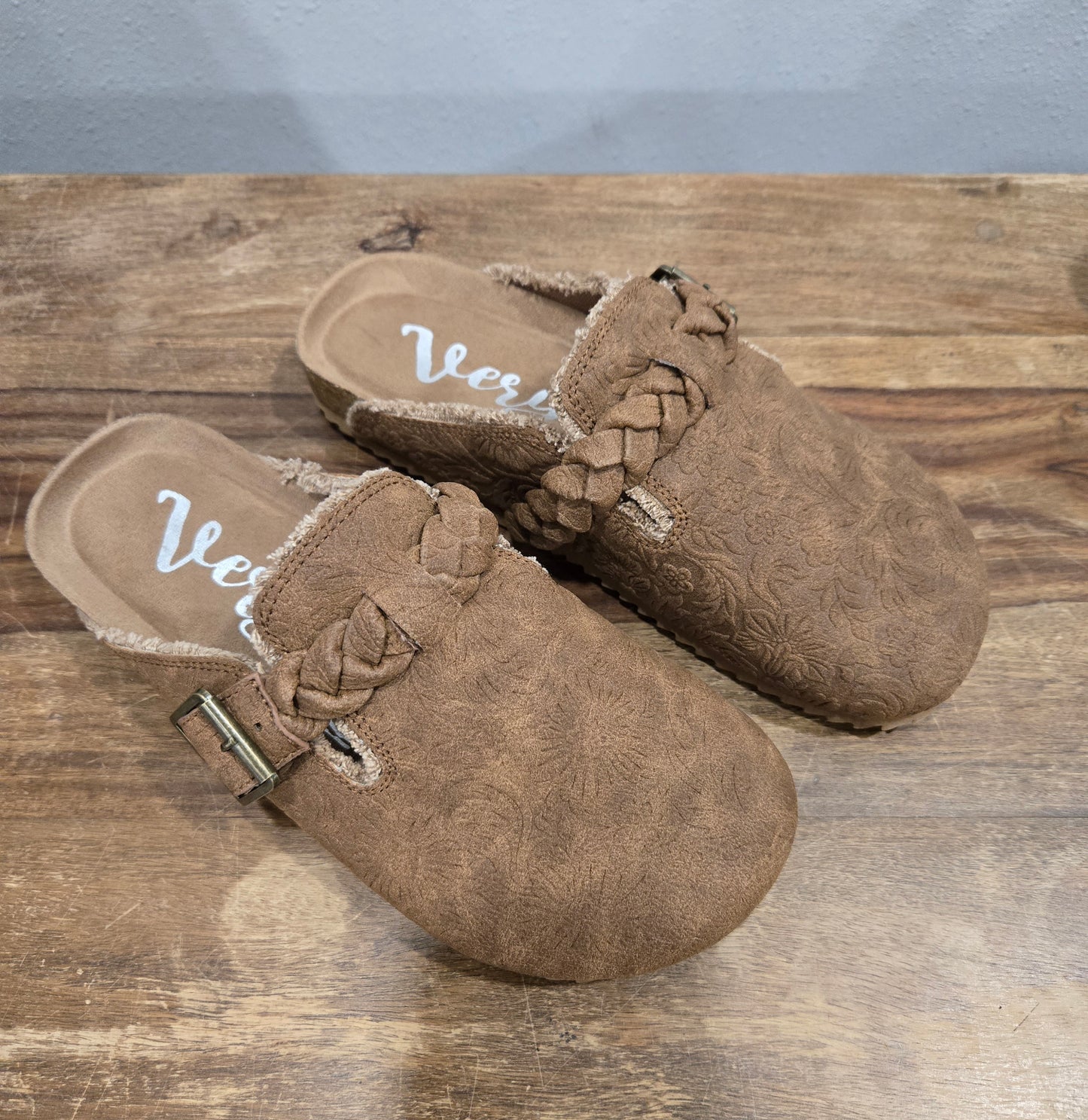 Very G Iris Tooled Braided Slip On - Tan