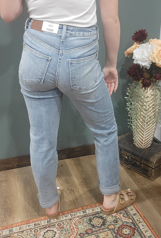 Judy Blue Mid-Rise Billie Boyfriend Jean - Lt Blue